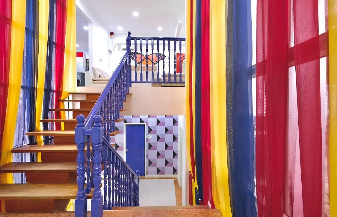 Penang Dream Banglo Sleeps 40 Tanjung Bungah  0*, Tanjung Bungah (Penang)