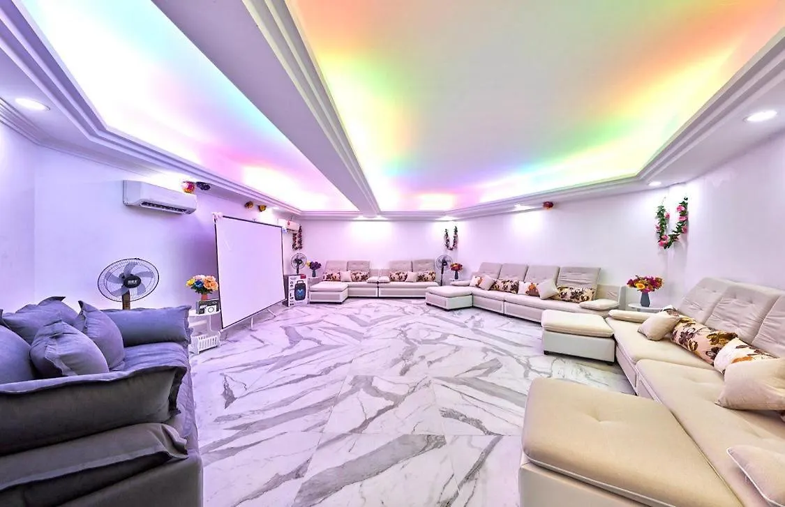 Villa Penang Dream Banglo Sleeps 40 Tanjung Bungah